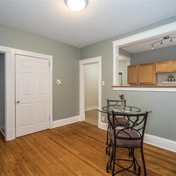 519000 | 2009 Maury Ave., St. Louis, MO 631102009 Maury dining room showing the doorway and look through into the kitchen