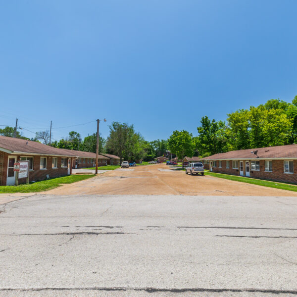 3200000 | 1-13 Marvin Gardens, St. Louis, MO 63114Marvin Gardens Apartments look at the complex from the street entrance