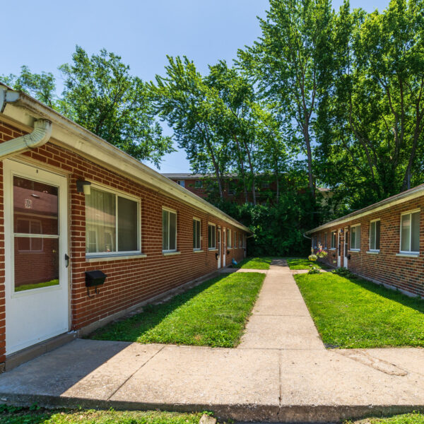 3200000 | 1-13 Marvin Gardens, St. Louis, MO 63114Marvin Gardens Apartments sidewalk between two of the buildings