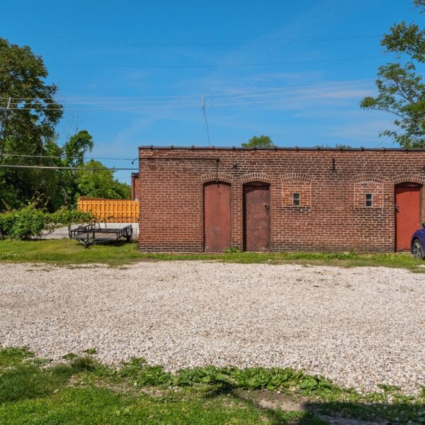 699000 | 1133-1135 Talmage Ave., St. Louis, MO 631101133-1135 Talmage garage exterior as seen from the back of the apartment building