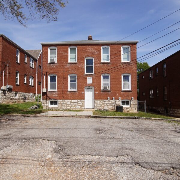 275000 | 4930 Kemper Ave., St. Louis, MO 631394930 Kemper back of the building Exterior with further back with full look at the parking pad