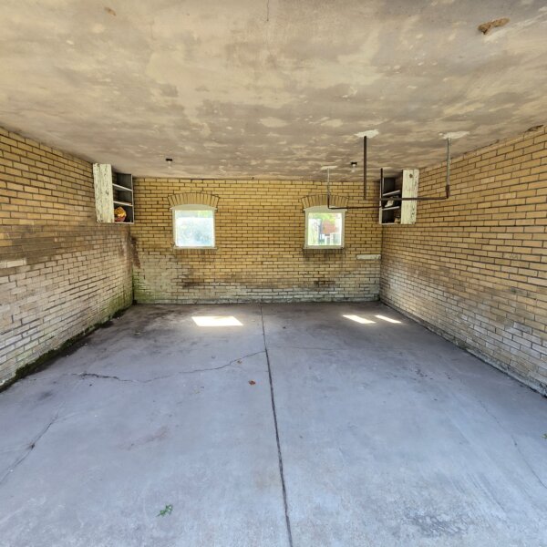 299000 | 7118 Amherst Ave., University City, MO 631307118 Amherst garage interior