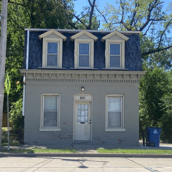 901 1st Capitol front building exterior