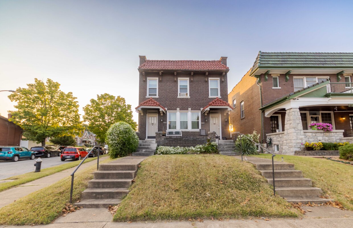 5923 S Kingshighway front exterior from the sidewalk