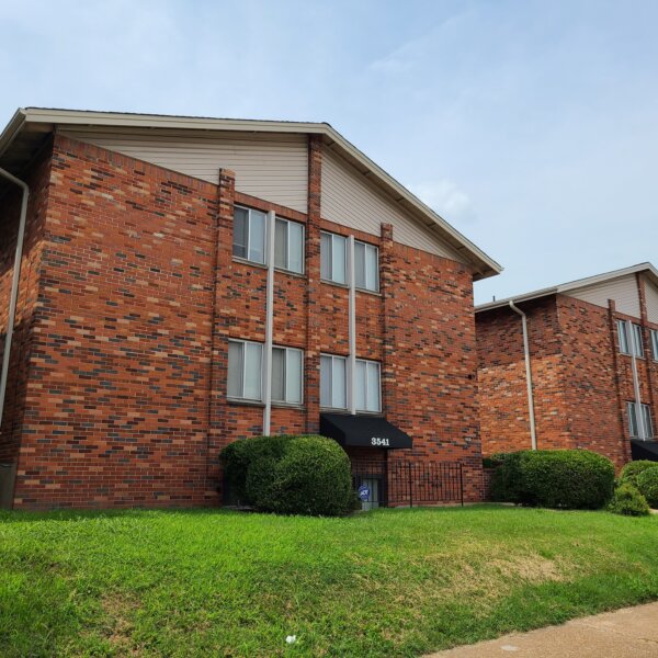 1650000 | 3537-3541 Morganford Road, St. Louis, Missouri 631163537-3541 Morgan Ford exterior of both apartment buildings from the sidewalk of Morgan Ford