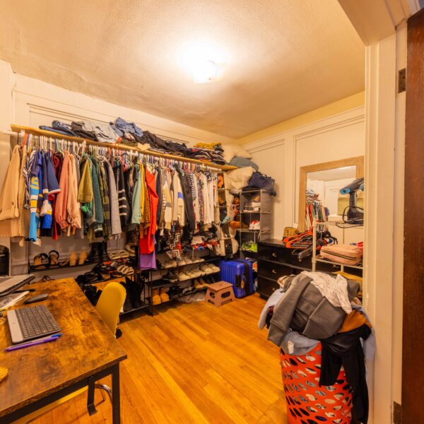 265000 | 5923 South Kingshighway Blvd, St Louis, Missouri 631095923 S Kingshighway large walk in closet with enough space for small office area