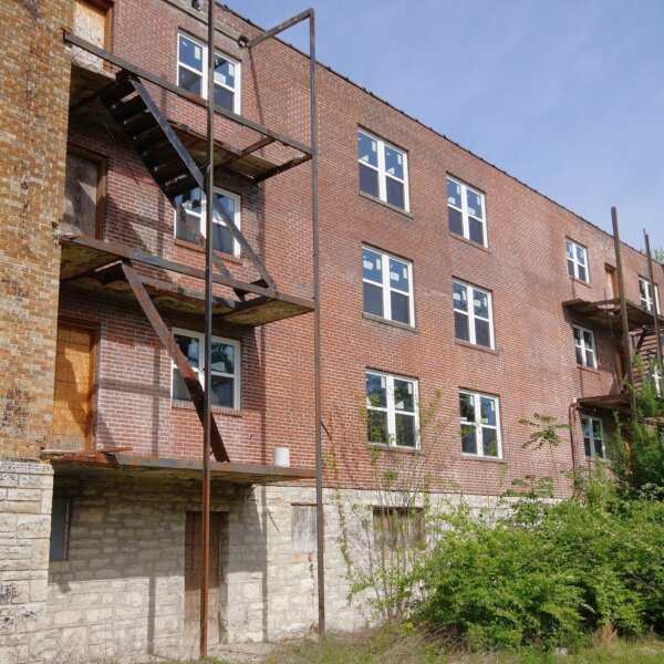 1400000 | 5315 Cabanne Ave, St. Louis, MO 63112