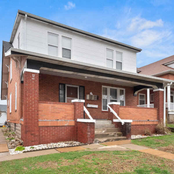 420000 | 711 Decatur Street, St. Charles, MO 63301