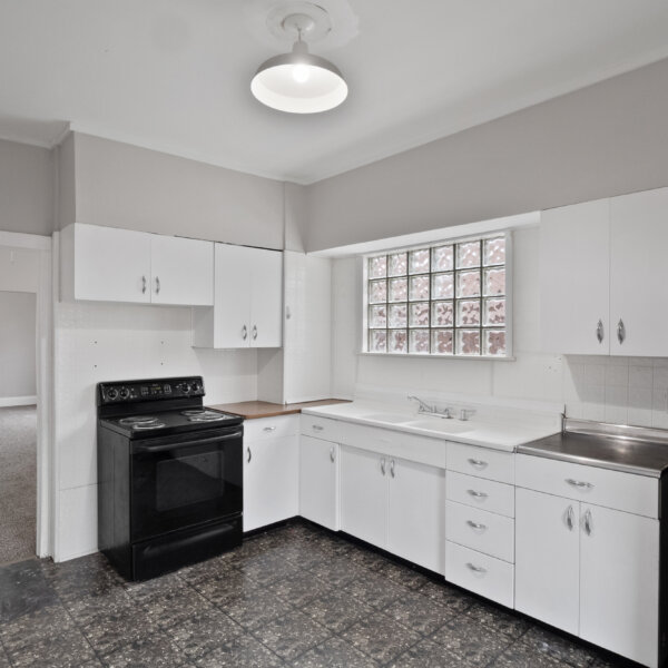 420000 | 711 Decatur Street, St. Charles, MO 63301