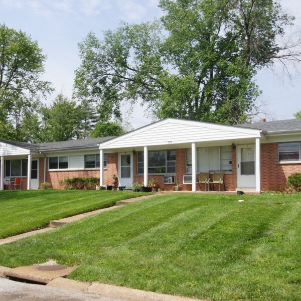 499000 | 229 Solon Dr, St. Louis, MO 63021