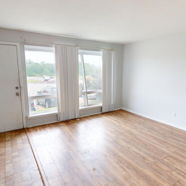 175000 | 9433 Page Avenue, St. Louis, MO 63132