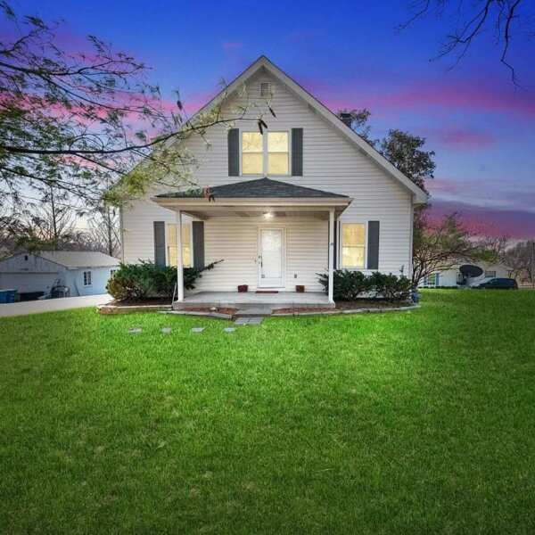 245000 | 2438 Creve Coeur Mill Rd, Maryland Heights, Missouri 63043