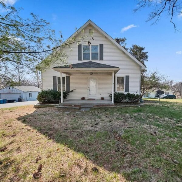 245000 | 2438 Creve Coeur Mill Rd, Maryland Heights, Missouri 63043