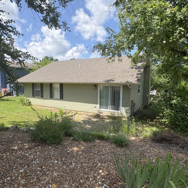 325000 | 610 Lakewood Drive, Lake St. Louis, Missouri 63367