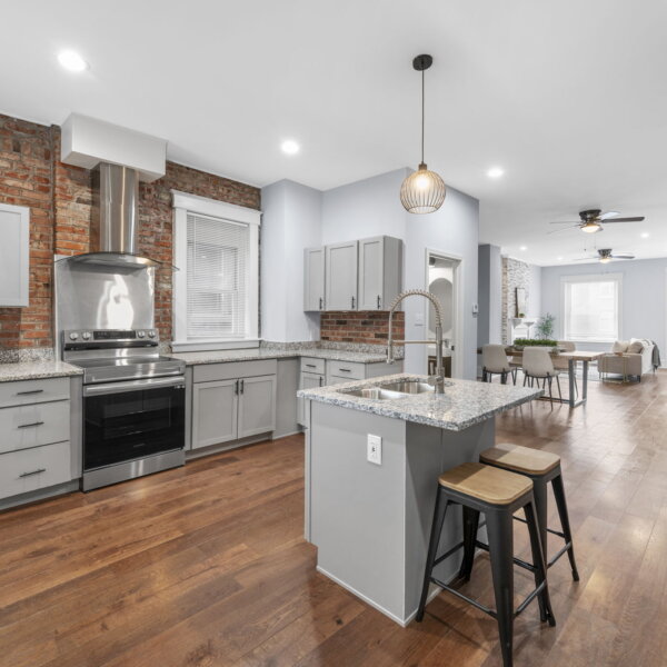 399000 | 4247 Chouteau Avenue, St. Louis, Missouri 63110