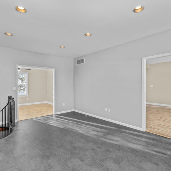 245000 | 2438 Creve Coeur Mill Rd, Maryland Heights, Missouri 63043