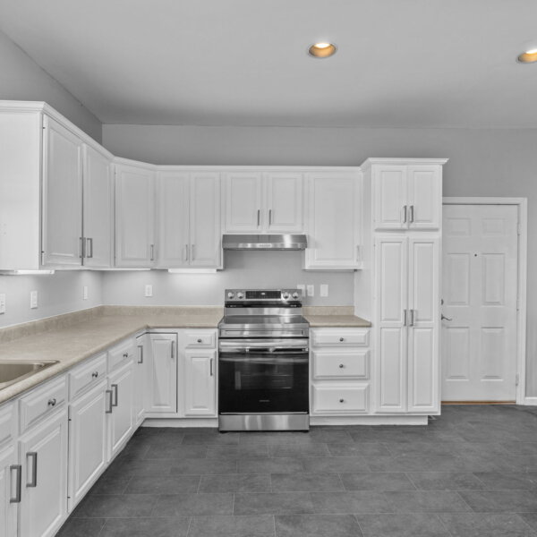 245000 | 2438 Creve Coeur Mill Rd, Maryland Heights, Missouri 63043