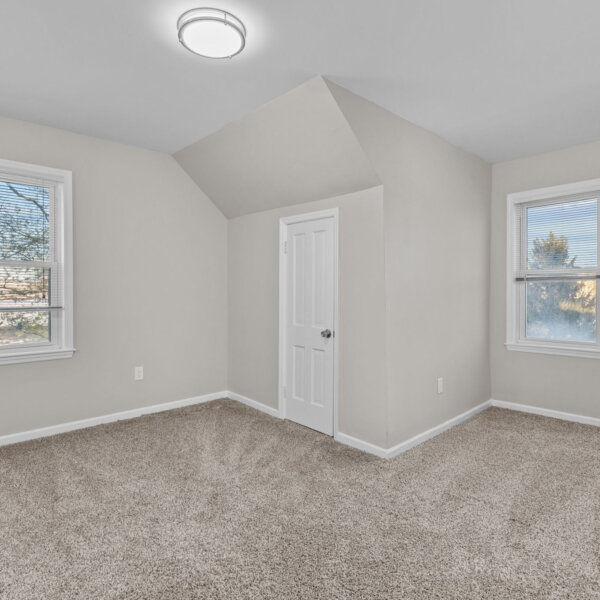 245000 | 2438 Creve Coeur Mill Rd, Maryland Heights, Missouri 63043