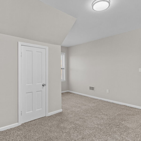 245000 | 2438 Creve Coeur Mill Rd, Maryland Heights, Missouri 63043