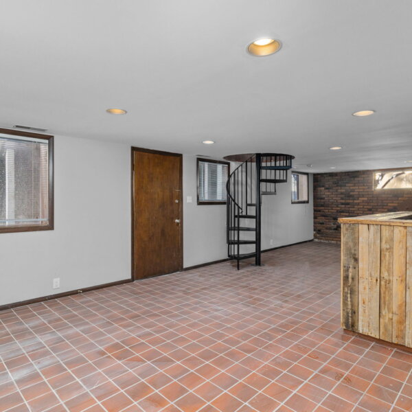 245000 | 2438 Creve Coeur Mill Rd, Maryland Heights, Missouri 63043