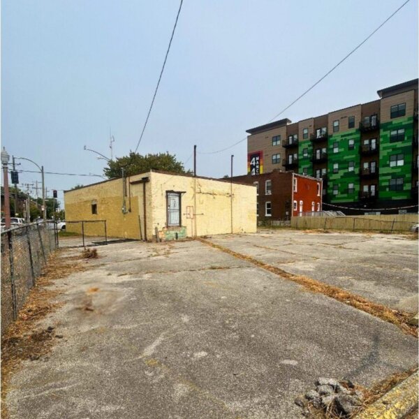 3000 | 4452 Manchester Ave, St. Louis, MO 63110