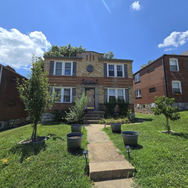 354000 | 4942 Kemper Avenue, St. Louis, Missouri 63139