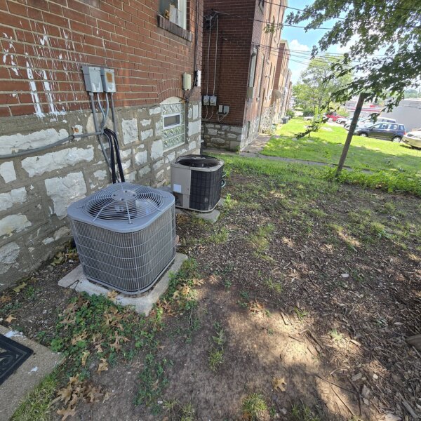 354000 | 4942 Kemper Avenue, St. Louis, Missouri 63139