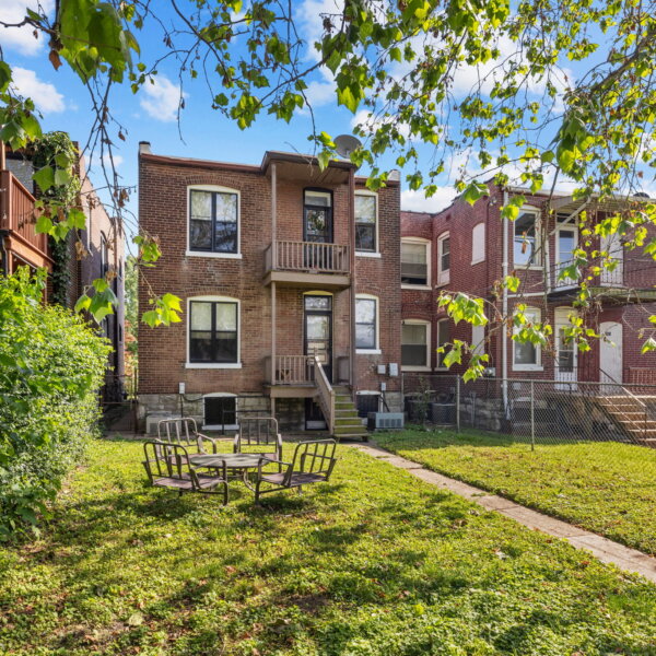 299000 | 3961 Shaw Boulevard, St Louis, MO 63110