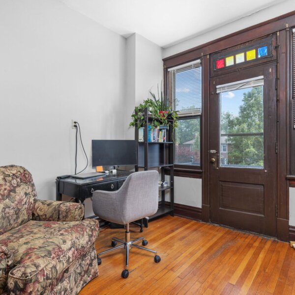 299000 | 3961 Shaw Boulevard, St Louis, MO 63110