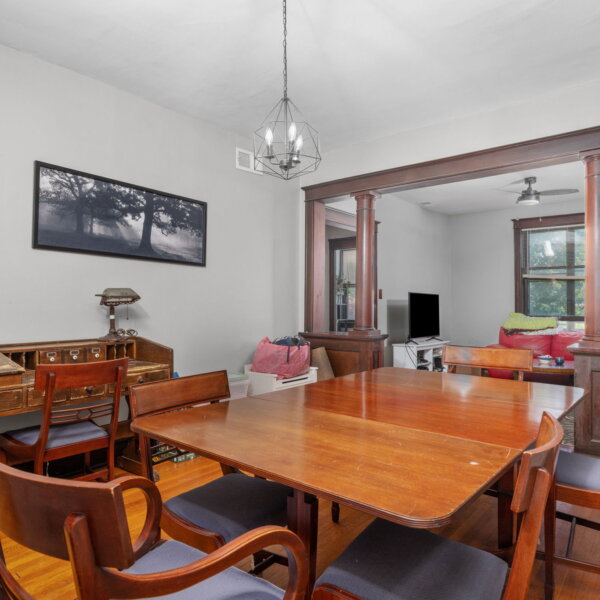 299000 | 3961 Shaw Boulevard, St Louis, MO 63110