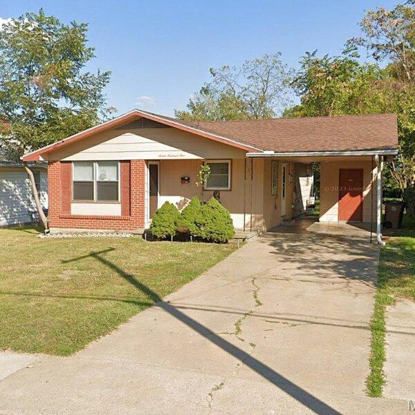 3250000 | 26 N Pacific Street, Cape Girardeau MO 63701