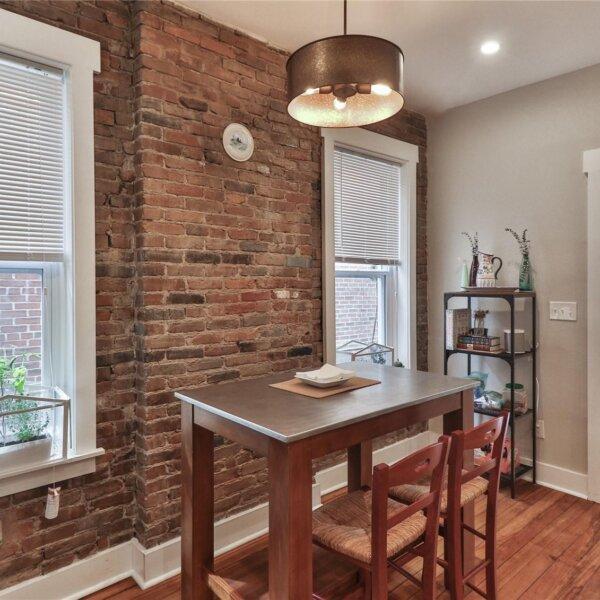 599000 | 3902 Shaw Boulevard, St Louis, Missouri 63110