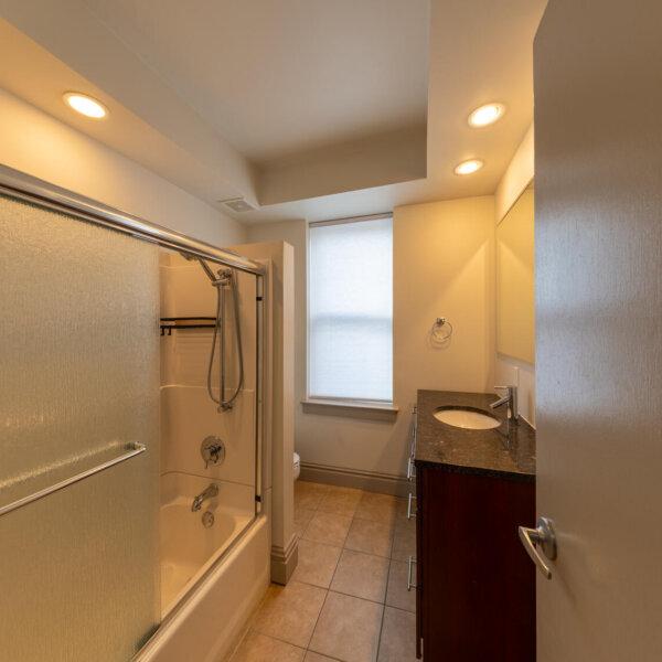 1025000 | 4400 Laclede Ave, Saint Louis, MO 63108