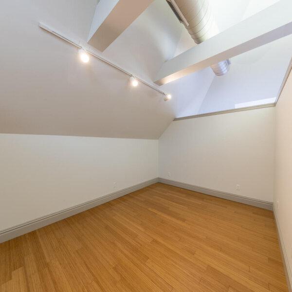 1025000 | 4400 Laclede Ave, Saint Louis, MO 63108