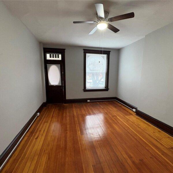 685000 | 1850 Russell Boulevard, St Louis MO 63104