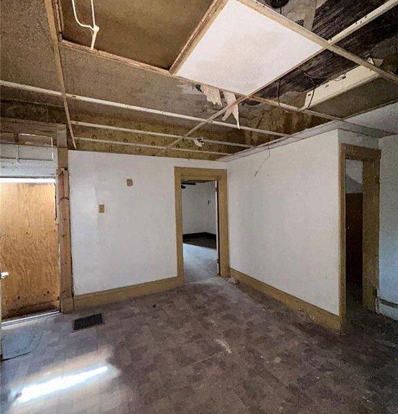 44900 | 3734 Minnesota Avenue, St Louis MO 63118