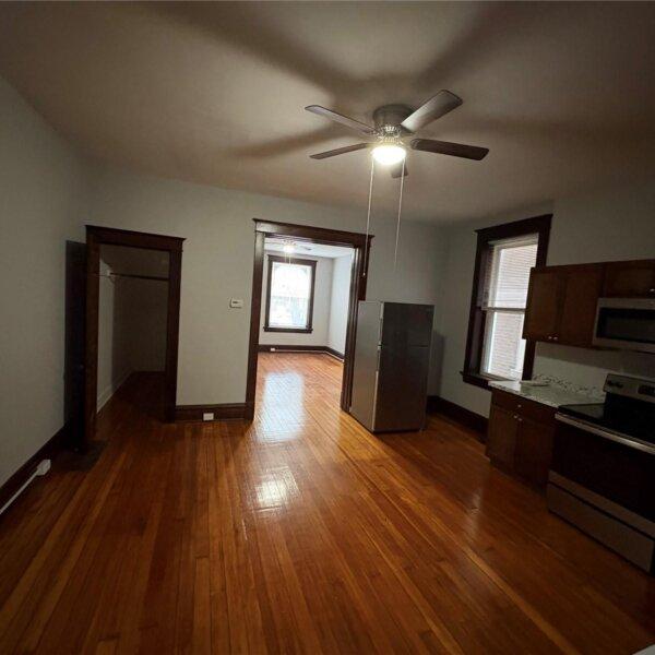 685000 | 1850 Russell Boulevard, St Louis MO 63104