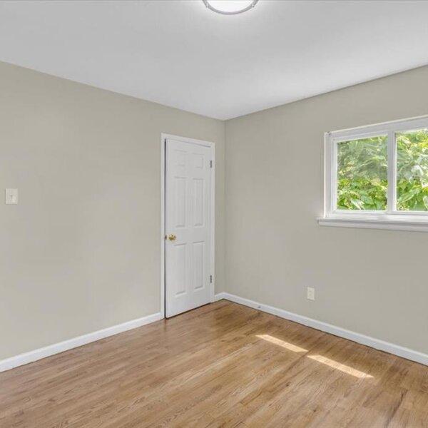 164900  | 3368 Suncrest Avenue, Breckenridge Hills MO 63114