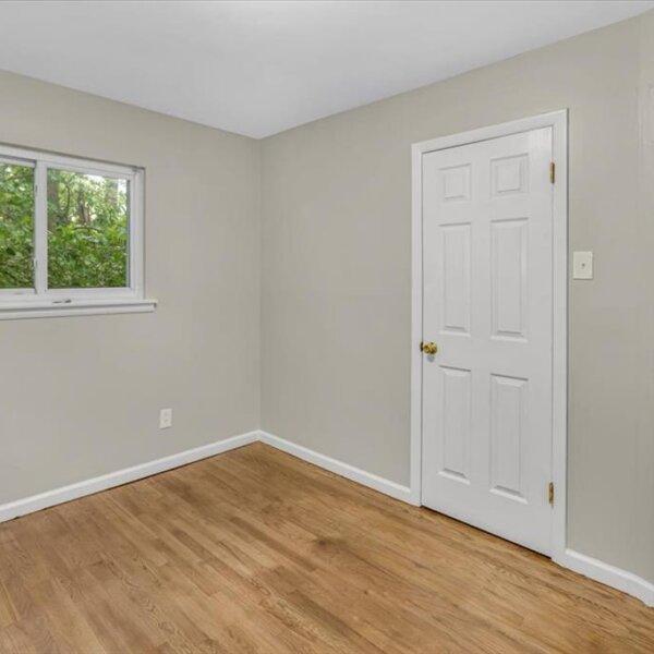 164900  | 3368 Suncrest Avenue, Breckenridge Hills MO 63114