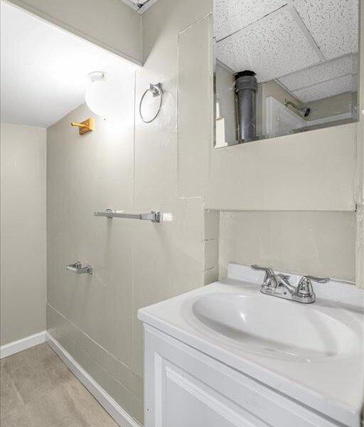 164900  | 3368 Suncrest Avenue, Breckenridge Hills MO 63114