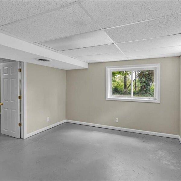 164900  | 3368 Suncrest Avenue, Breckenridge Hills MO 63114