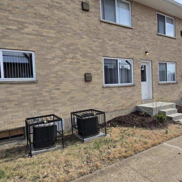 375000 | 1 Bruce Dr., St. Louis MO 63031