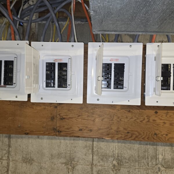 2375000 | 4 Bruce Dr., Florissant, MO 63031