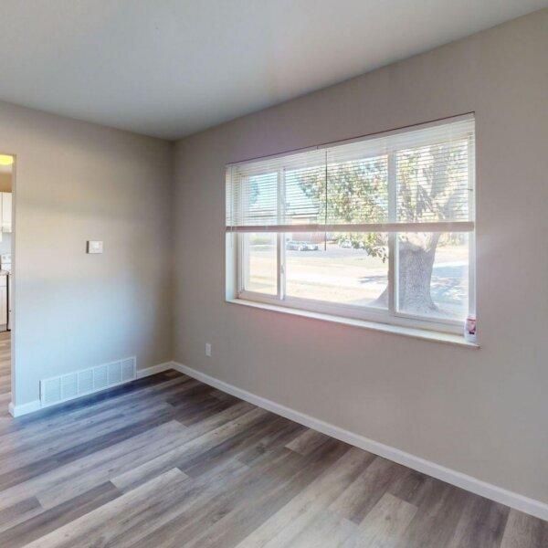 2375000 | 4 Bruce Dr., Florissant, MO 63031