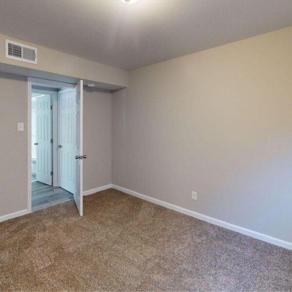 2375000 | 4 Bruce Dr., Florissant, MO 63031