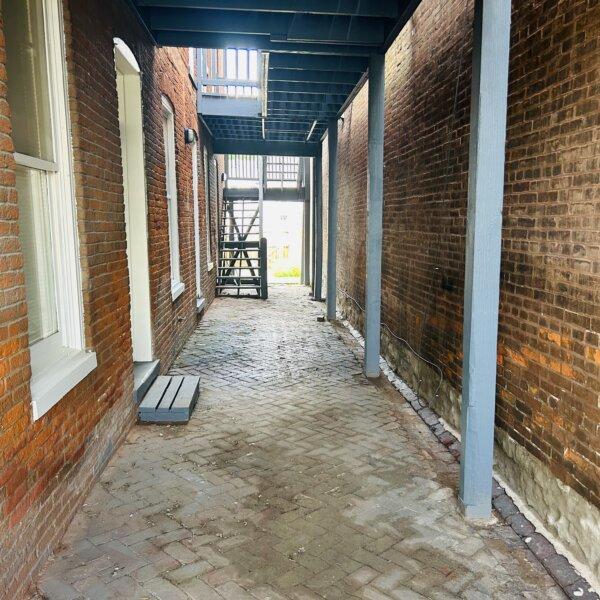 340000 | 905 Park Ave, Saint Louis, MO 63104