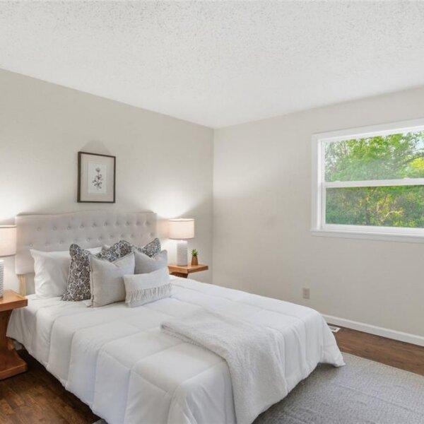 182500 | 2330 Rockymont Drive, St Louis MO 63136