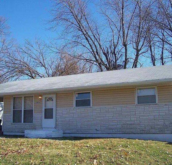 104900 | 10514 Spring Garden Drive, St Louis MO 63137