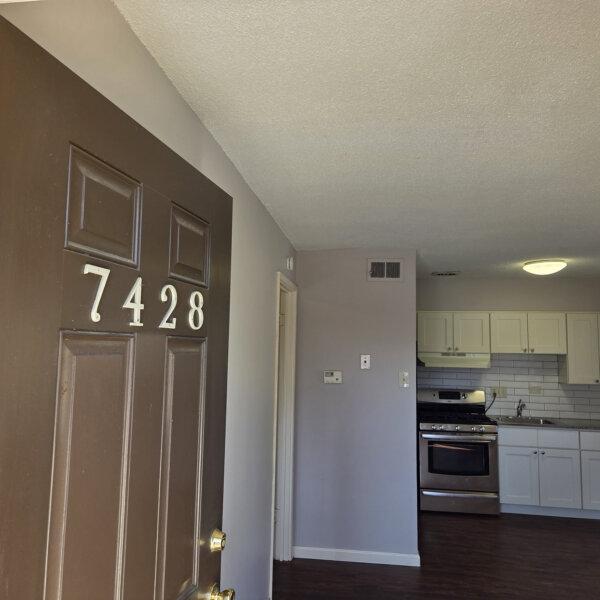 1200000 | 7420 Commonwealth Ave.,  Maplewood, MO 63143