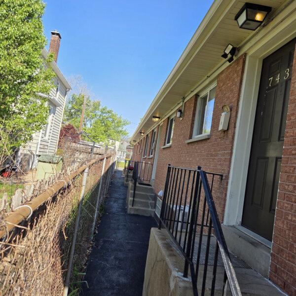 1200000 | 7420 Commonwealth Ave.,  Maplewood, MO 63143